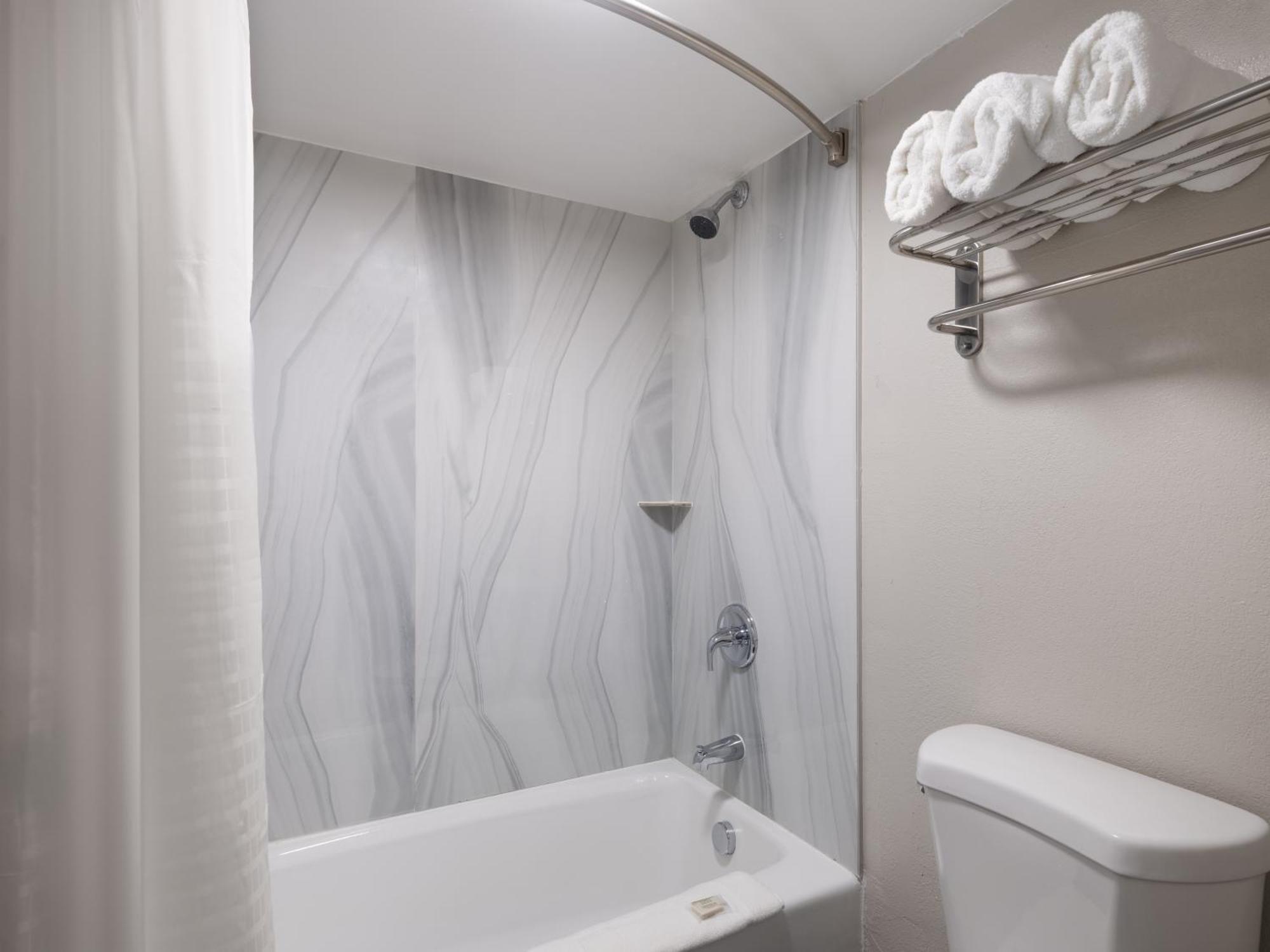Days-Inn By Wyndham Montgomery I-85 Ngoại thất bức ảnh