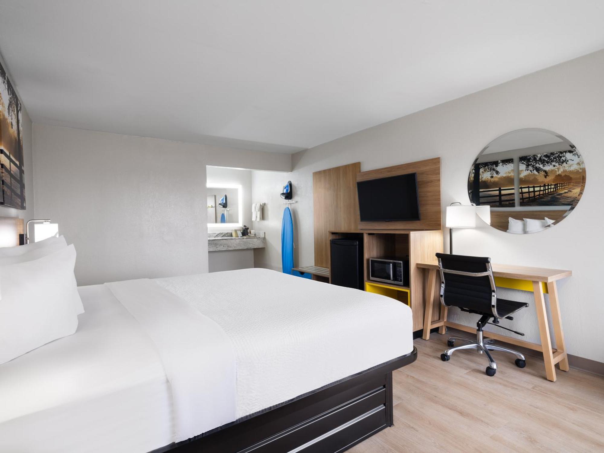Days-Inn By Wyndham Montgomery I-85 Ngoại thất bức ảnh