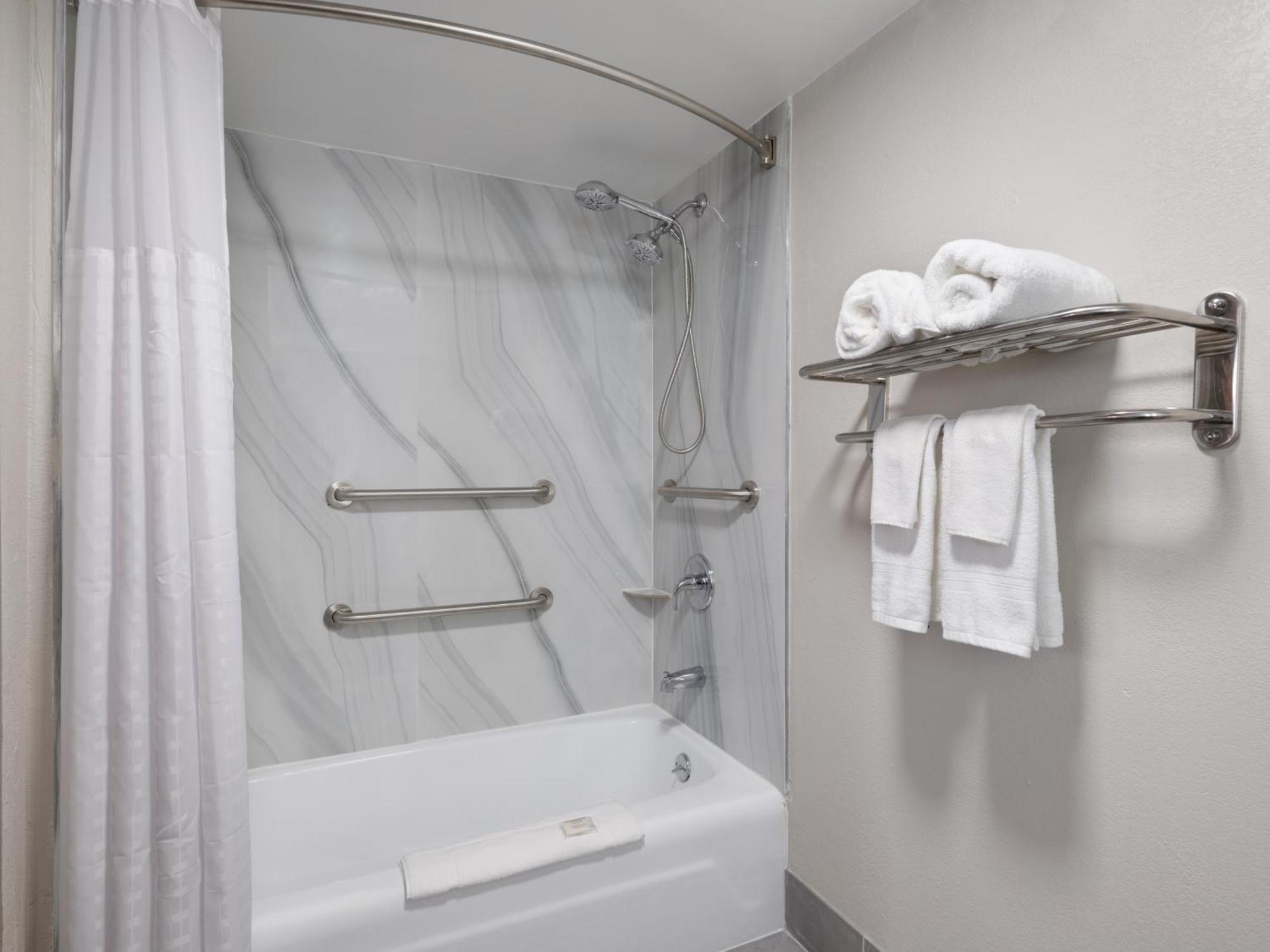 Days-Inn By Wyndham Montgomery I-85 Ngoại thất bức ảnh